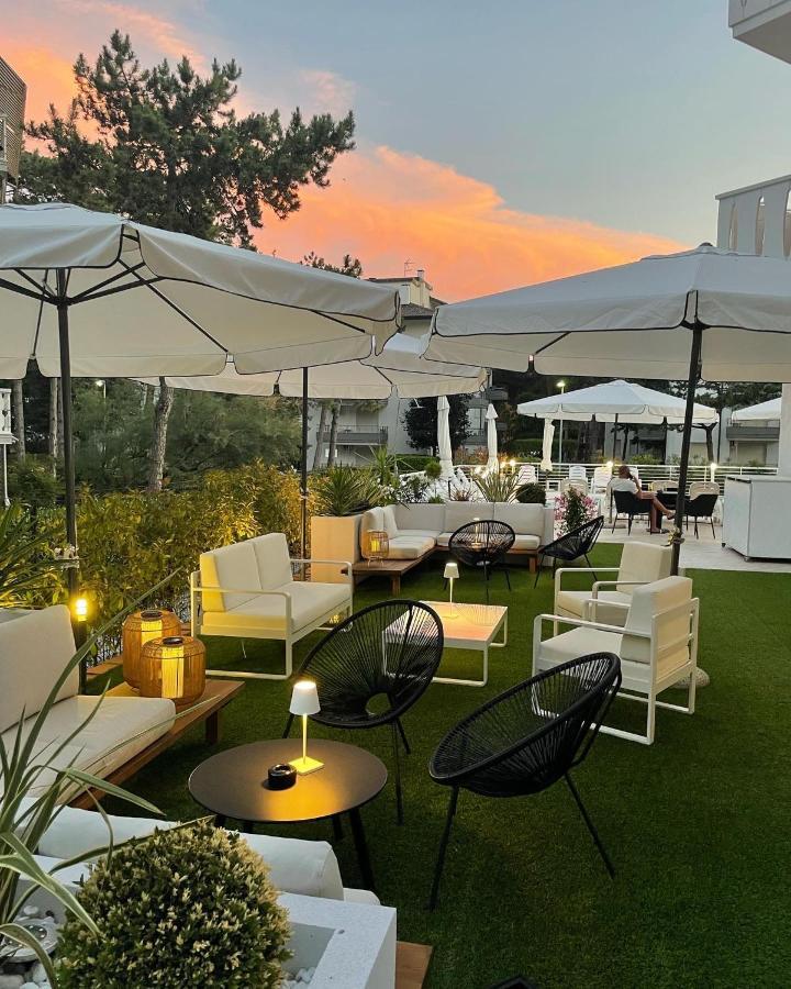 Hotel San Francisco Lignano Sabbiadoro Exterior foto